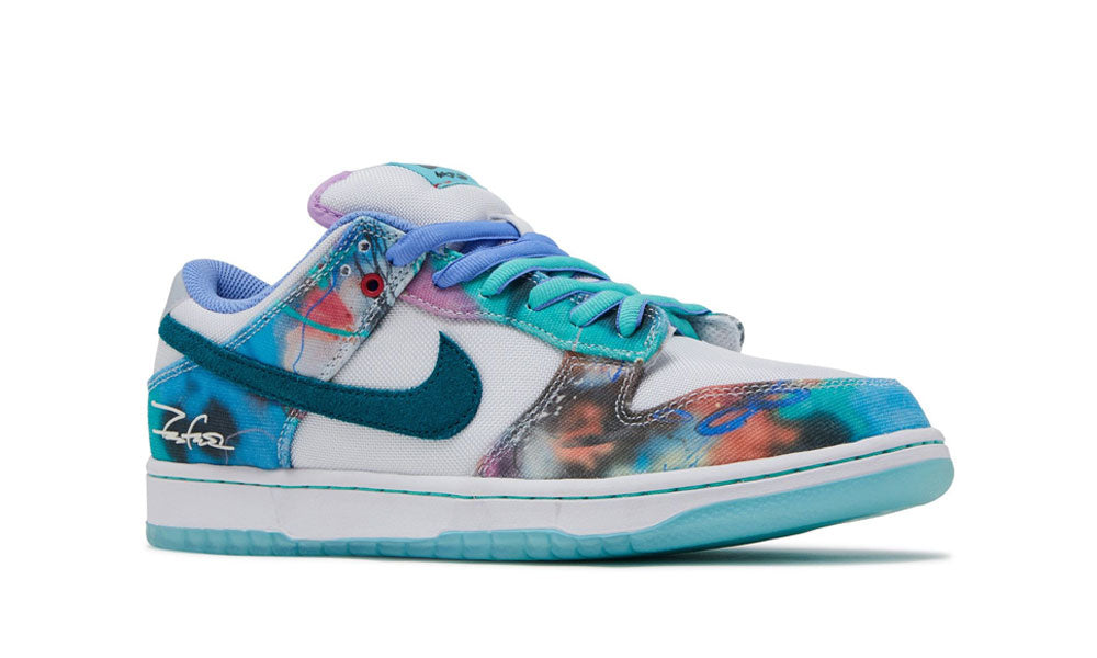 Dunk Low SB x Futura Laboratories "Bleached Aqua"