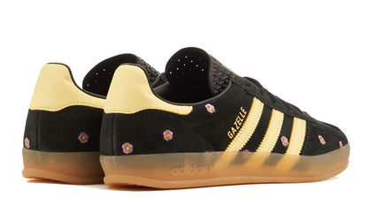 Gazelle Indoor "Core Black Almost Yellow Floral"