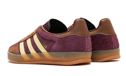 Gazelle Indoor "Maroon Almost Yellow"