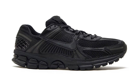 Zoom Vomero 5 "Triple Black" (2023)