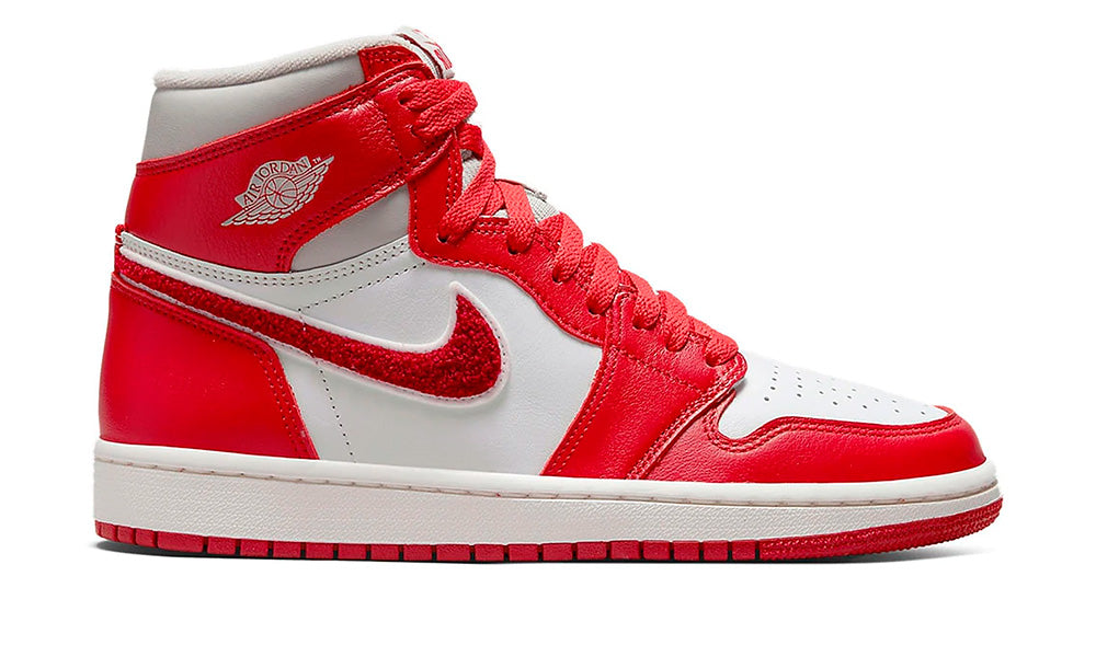 Air Jordan 1 High "Varsity Red"