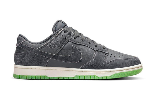 Dunk Low "Halloween Cauldron" (2022)