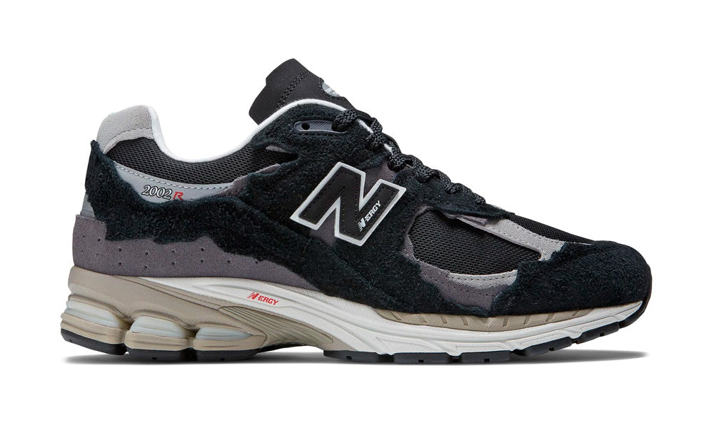 New Balance 2002R "Protection Pack - Black Grey"