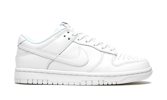 Dunk Low "Triple White"